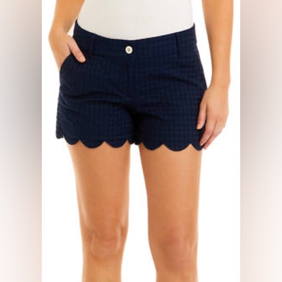 crown & ivy Pants - Crown & Ivy Scalloped Shelby Shorts Navy. Eyelet Floral. Size 10